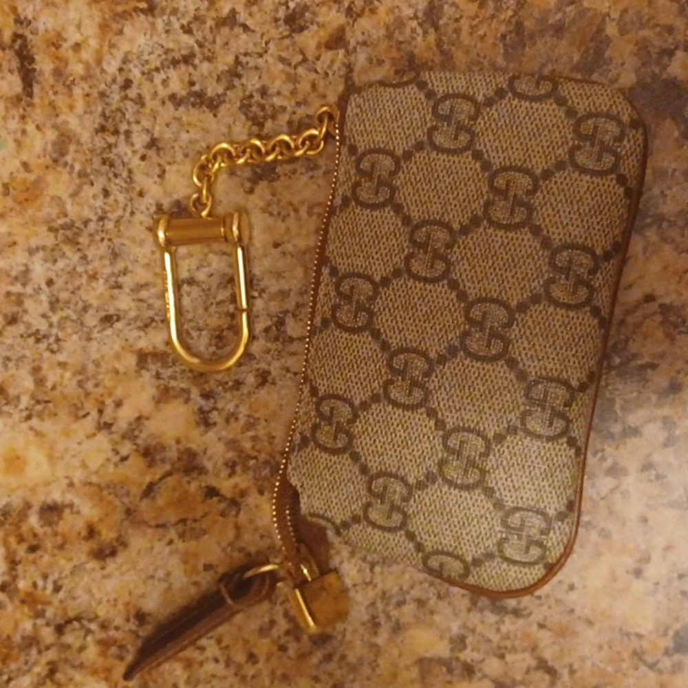 Gucci keychain wallet